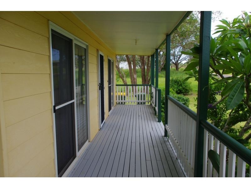 15 Lonicera Street, Macleay Island QLD 4184