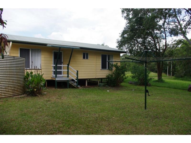 15 Lonicera Street, Macleay Island QLD 4184