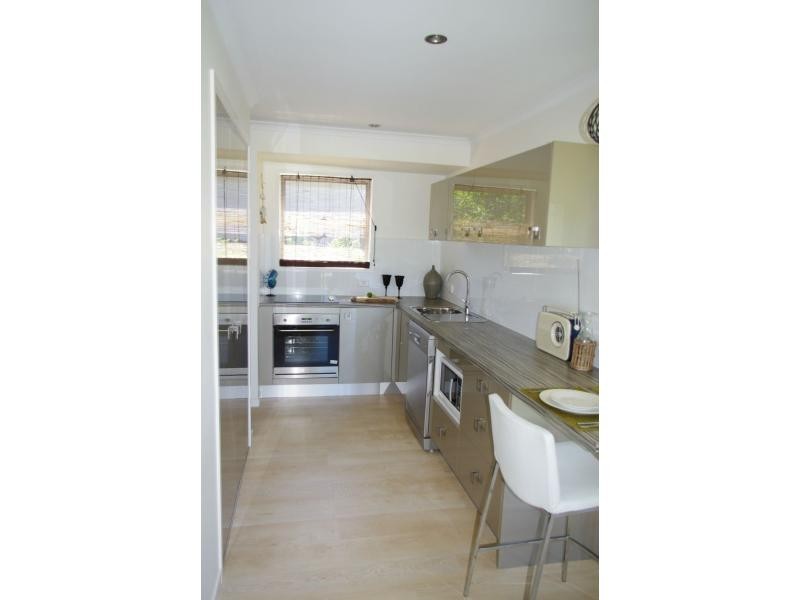 17 Cressy Street, Macleay Island QLD 4184