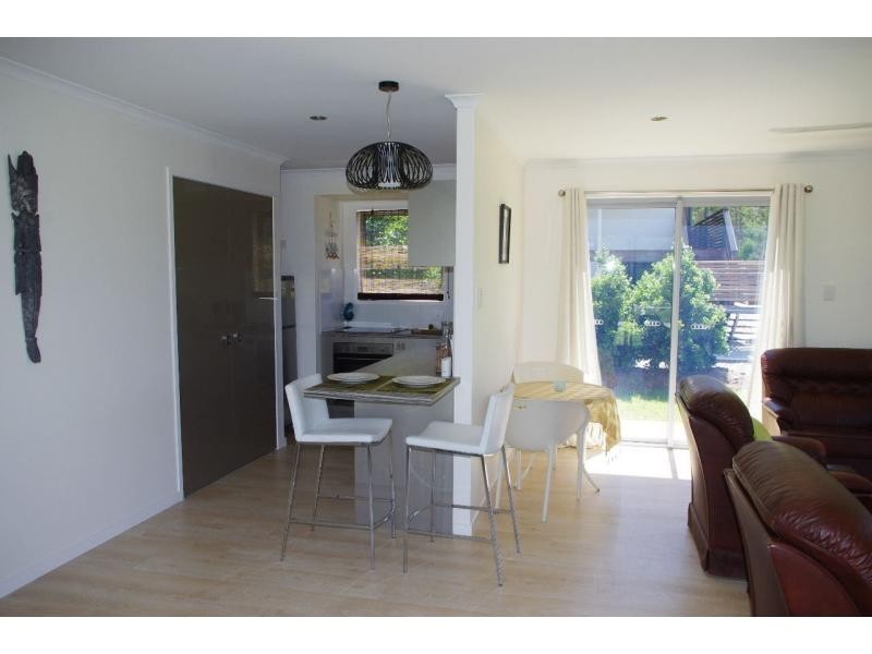 17 Cressy Street, Macleay Island QLD 4184