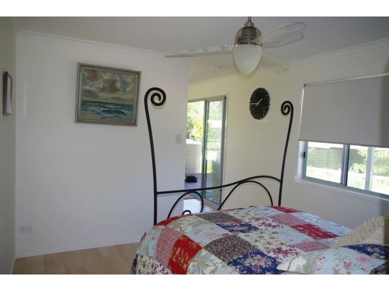 17 Cressy Street, Macleay Island QLD 4184