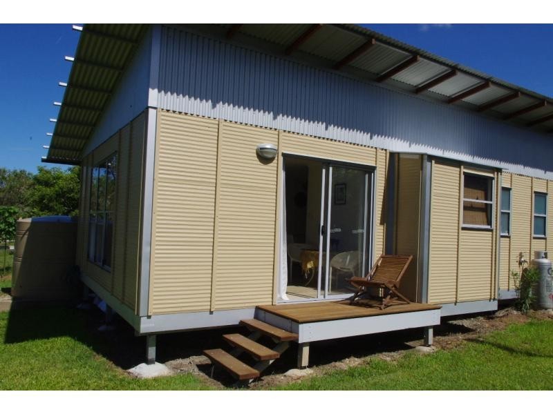 17 Cressy Street, Macleay Island QLD 4184