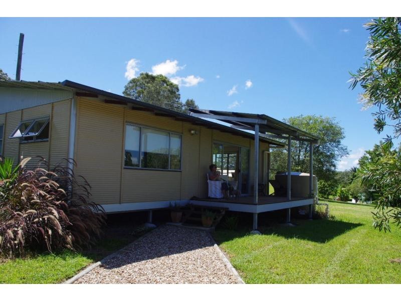 17 Cressy Street, Macleay Island QLD 4184