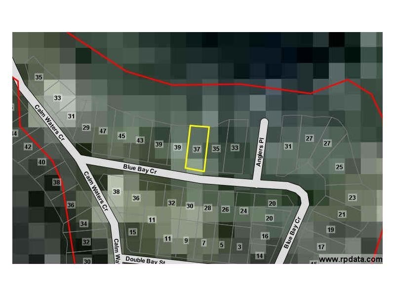 37 Blue Bay Crescent, Macleay Island QLD 4184