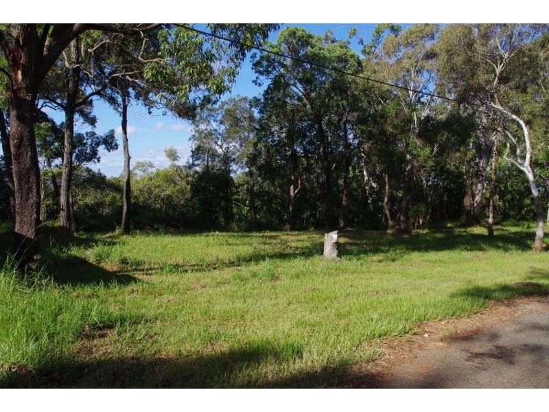 41 Blue Bay Crescent, Macleay Island QLD 4184