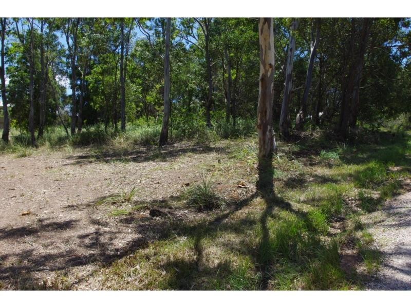 11 Atlantic Street, Lamb Island QLD 4184