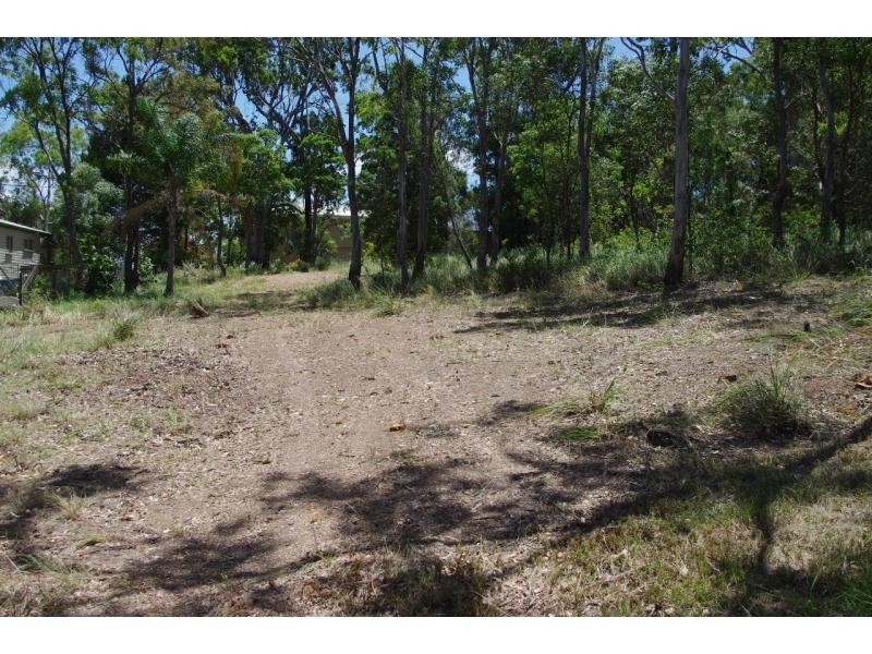 11 Atlantic Street, Lamb Island QLD 4184
