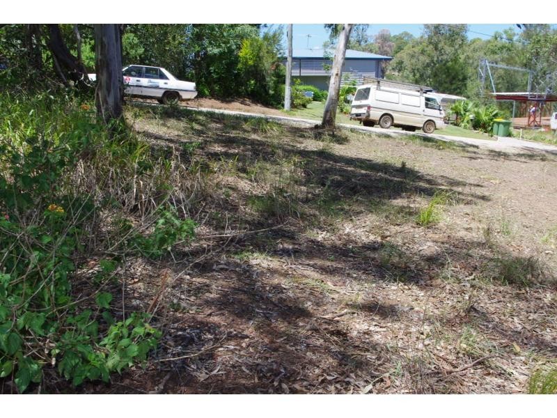 11 Atlantic Street, Lamb Island QLD 4184