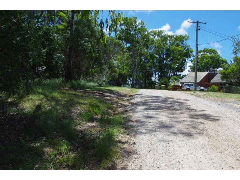 11 Atlantic Street, Lamb Island QLD 4184