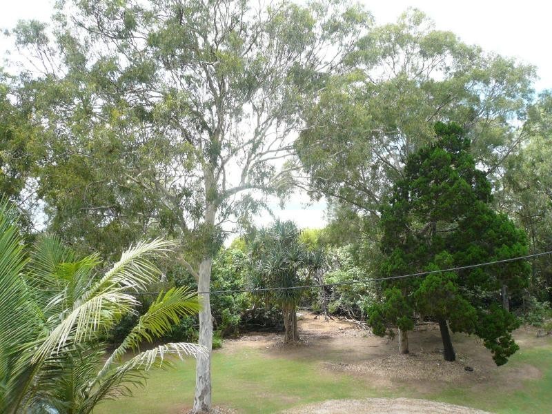 17 Golden Sands Boulevard, Macleay Island QLD 4184