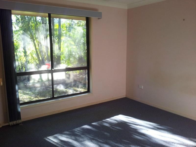 2 Michael Avenue, Lamb Island QLD 4184
