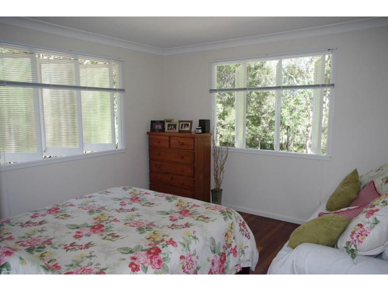 18 Devaney Street, Macleay Island QLD 4184