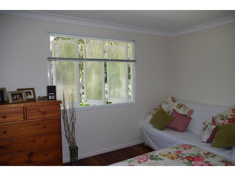 18 Devaney Street, Macleay Island QLD 4184