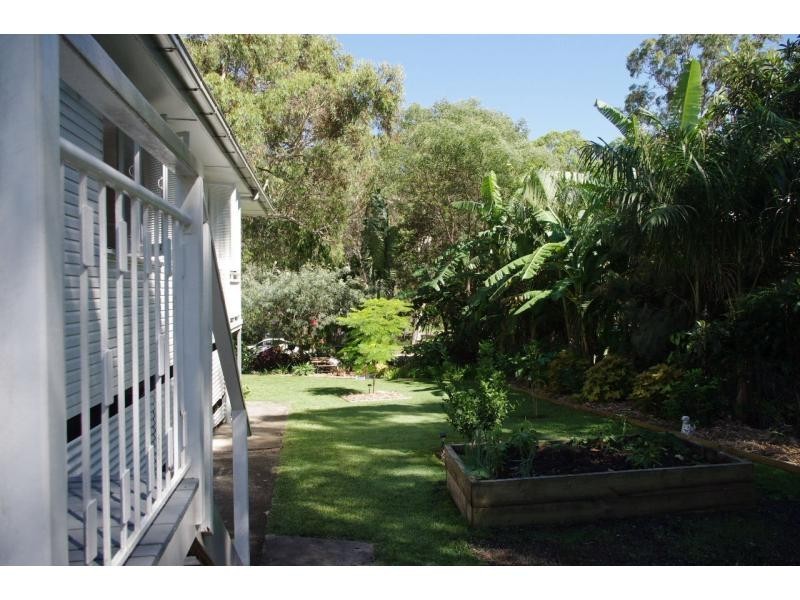 18 Devaney Street, Macleay Island QLD 4184