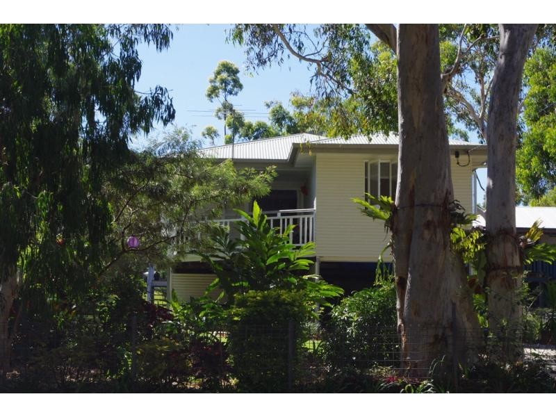 18 Devaney Street, Macleay Island QLD 4184
