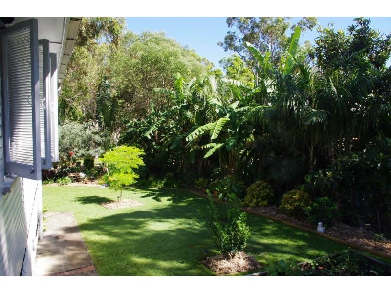 18 Devaney Street, Macleay Island QLD 4184