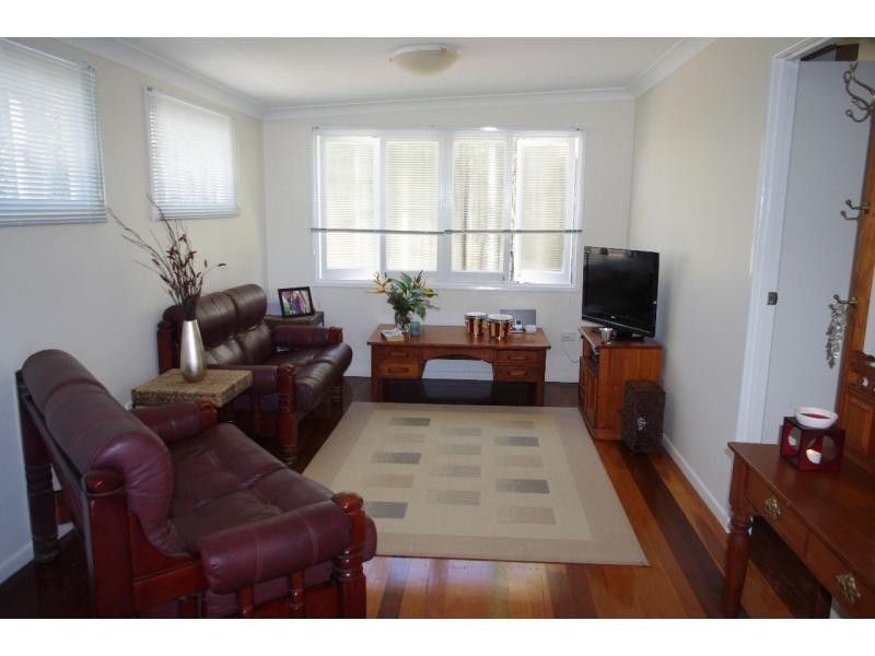 18 Devaney Street, Macleay Island QLD 4184