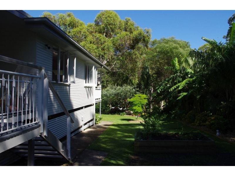 18 Devaney Street, Macleay Island QLD 4184