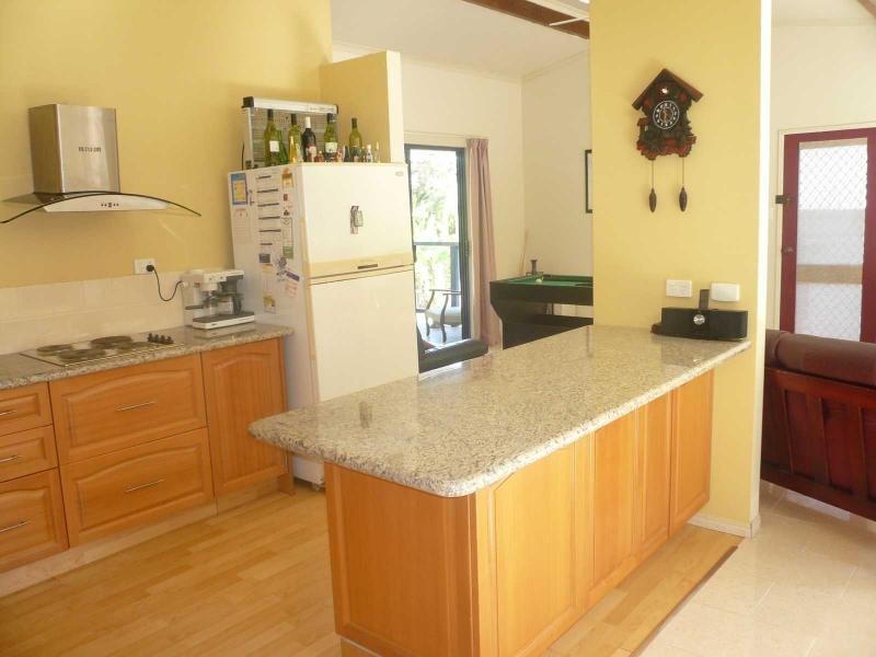 11 Jane Street, Macleay Island QLD 4184