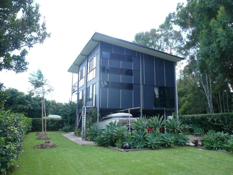 3 Kim Crescent, Macleay Island QLD 4184