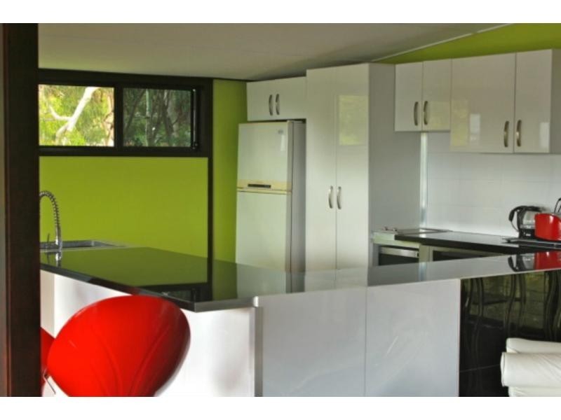 3 Kim Crescent, Macleay Island QLD 4184