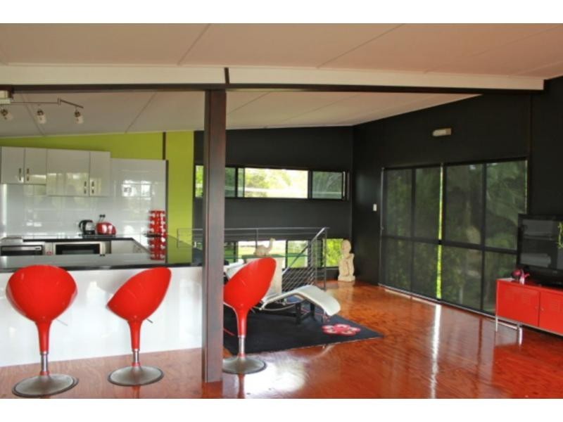 3 Kim Crescent, Macleay Island QLD 4184
