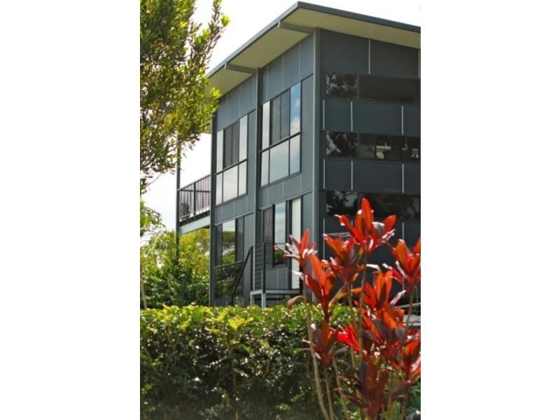 3 Kim Crescent, Macleay Island QLD 4184