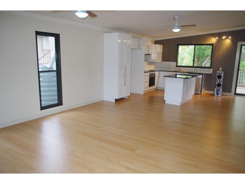 6 Alistair Court, Macleay Island QLD 4184