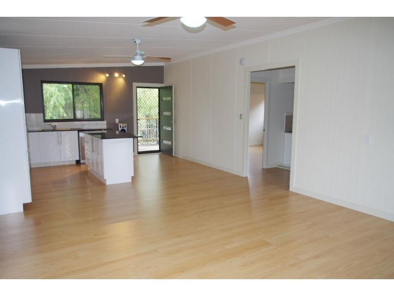 6 Alistair Court, Macleay Island QLD 4184