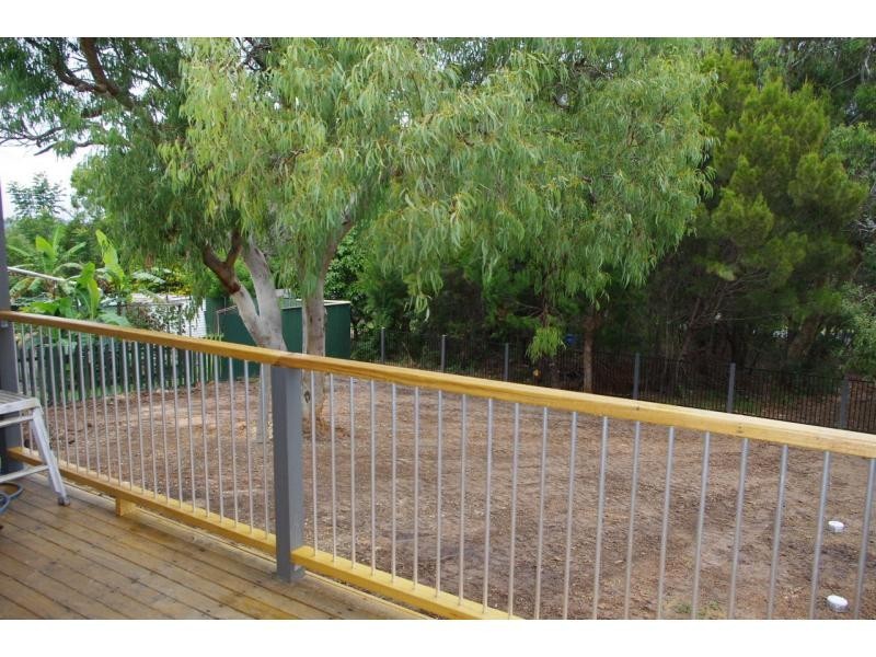 6 Alistair Court, Macleay Island QLD 4184