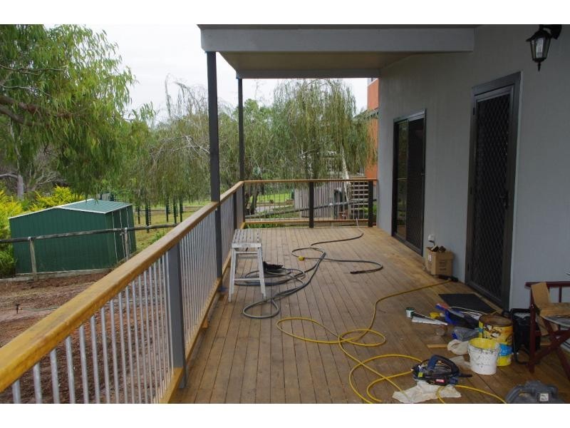 6 Alistair Court, Macleay Island QLD 4184