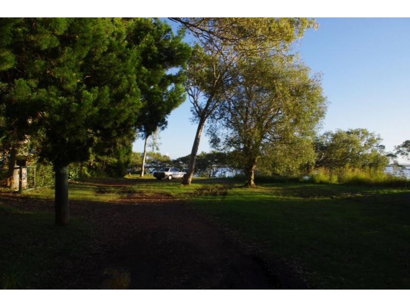 192 The Esplanade, Karragarra Island QLD 4184