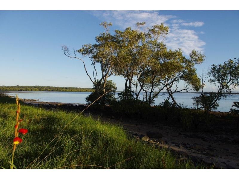 192 The Esplanade, Karragarra Island QLD 4184