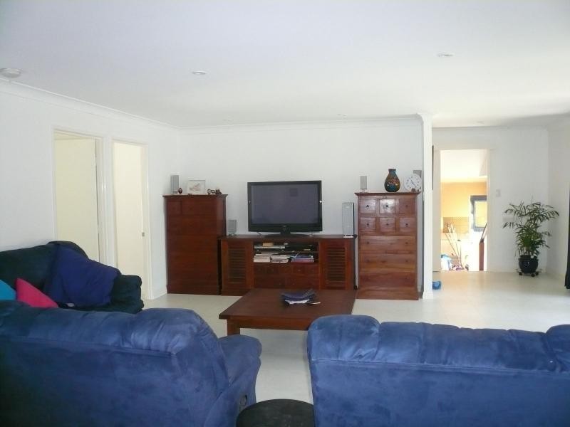 7 Leanne Street, Macleay Island QLD 4184