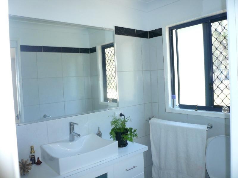 7 Leanne Street, Macleay Island QLD 4184