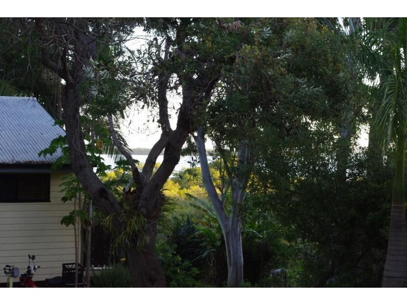 2 Nina Street, Karragarra Island QLD 4184