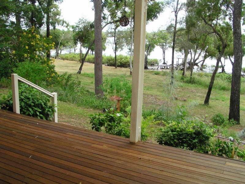 1 Treasure Island Avenue, Karragarra Island QLD 4184