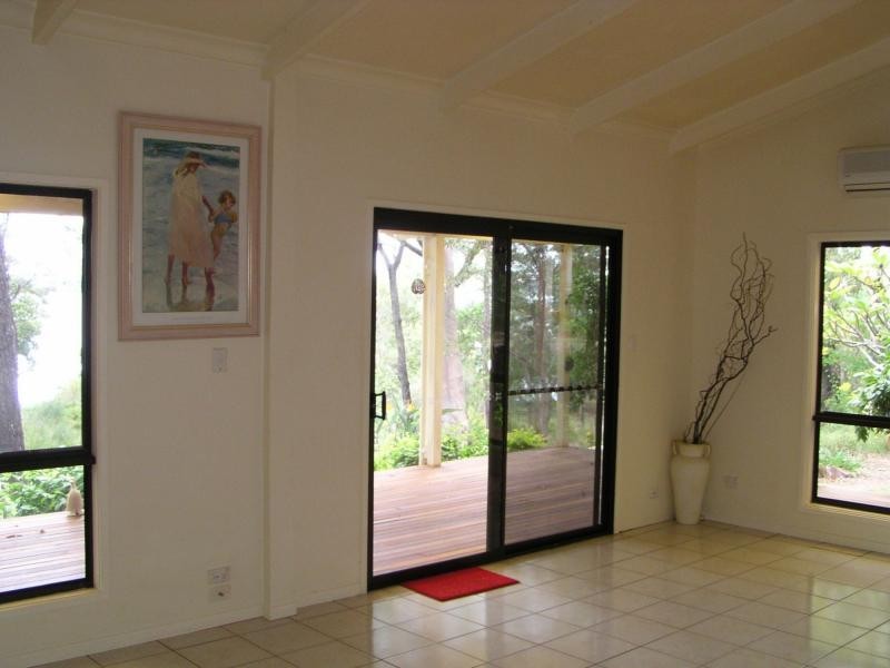 1 Treasure Island Avenue, Karragarra Island QLD 4184