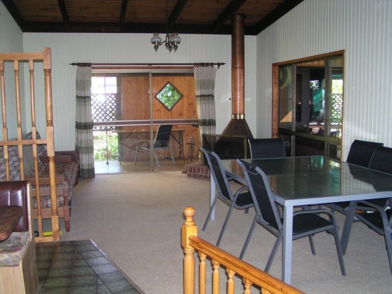 3 Treasure Island Avenue, Karragarra Island QLD 4184