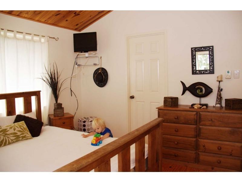 34 Marine. Street, Macleay Island QLD 4184