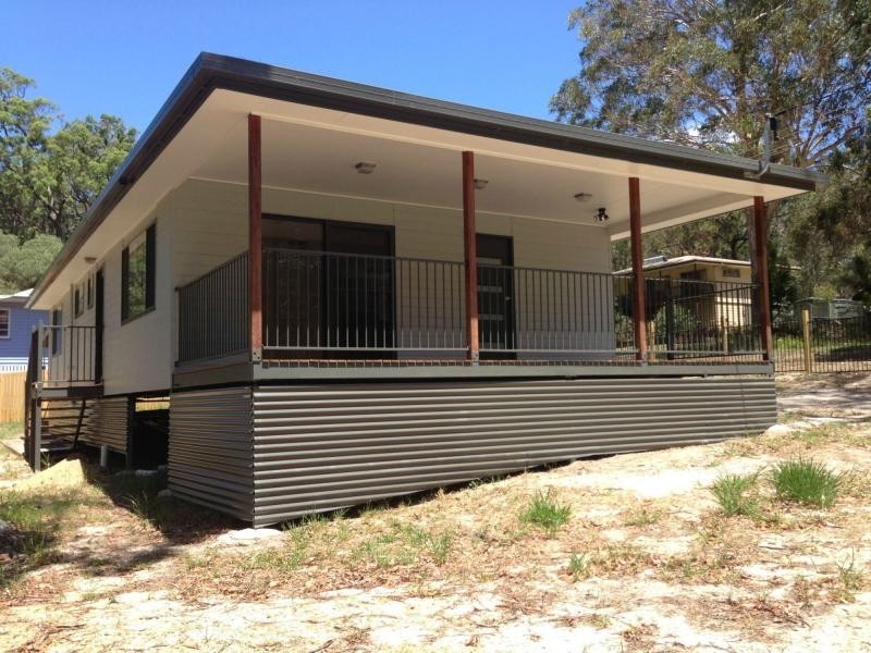1 Tukkeri Street, Macleay Island QLD 4184
