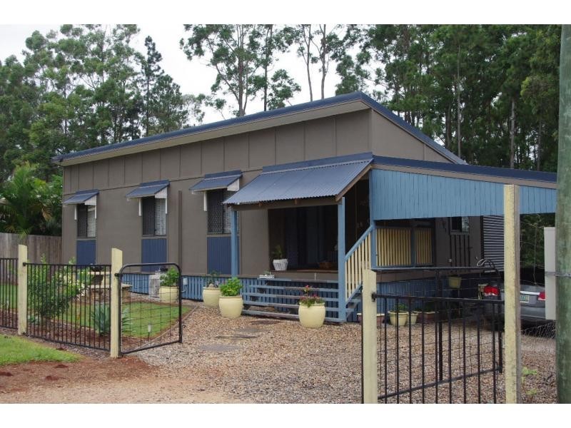 18 Cooee Crescent, Macleay Island QLD 4184