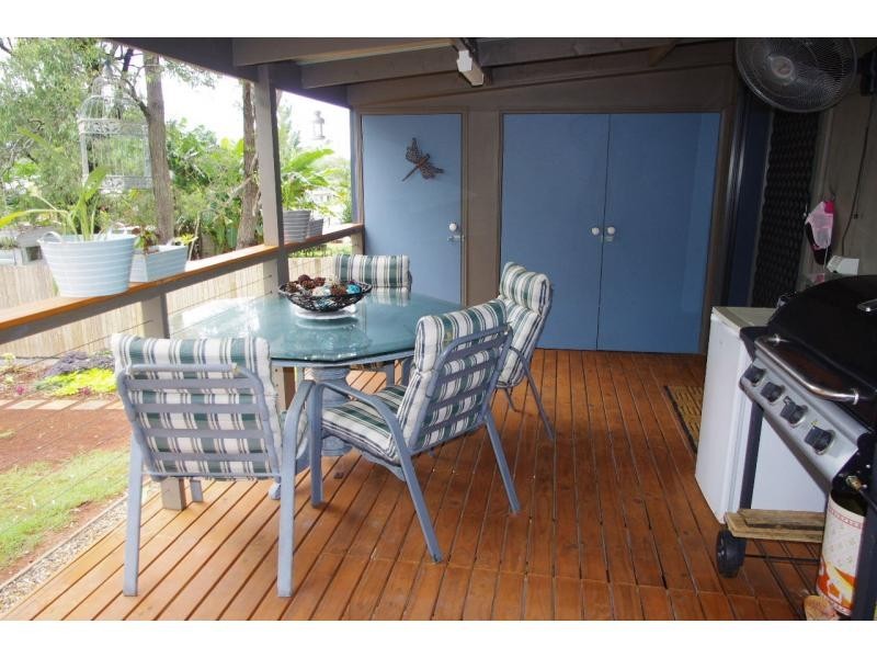 18 Cooee Crescent, Macleay Island QLD 4184