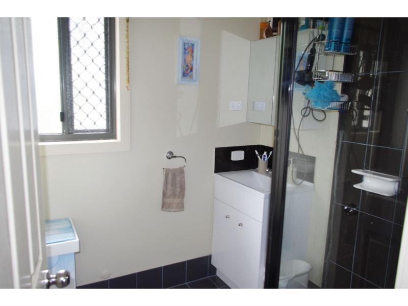 18 Cooee Crescent, Macleay Island QLD 4184