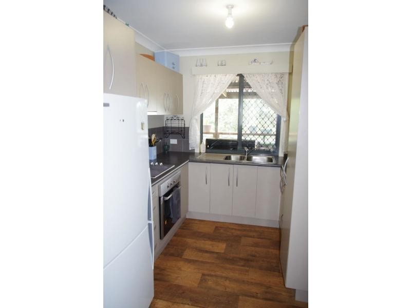 18 Cooee Crescent, Macleay Island QLD 4184