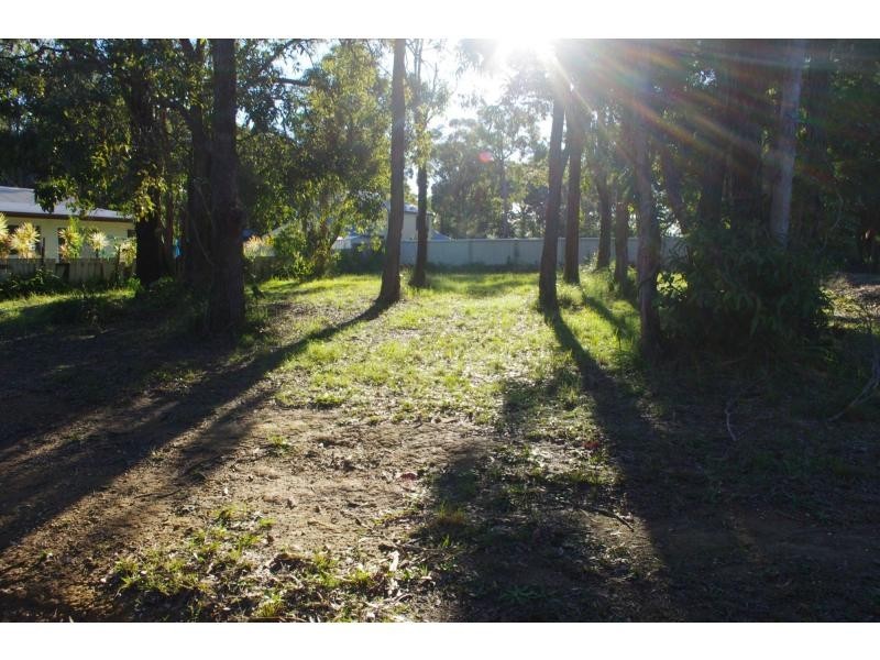 11 Pier Haven, Lamb Island QLD 4184