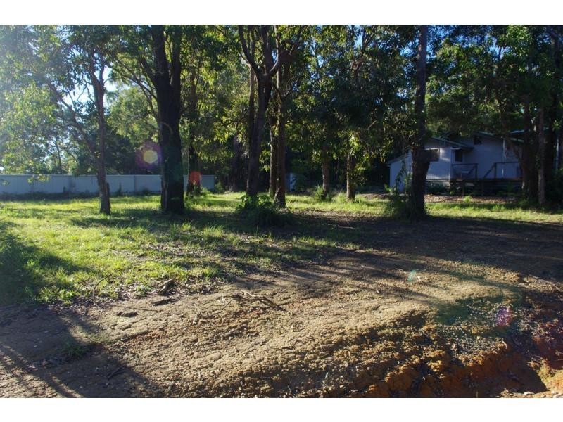 11 Pier Haven, Lamb Island QLD 4184