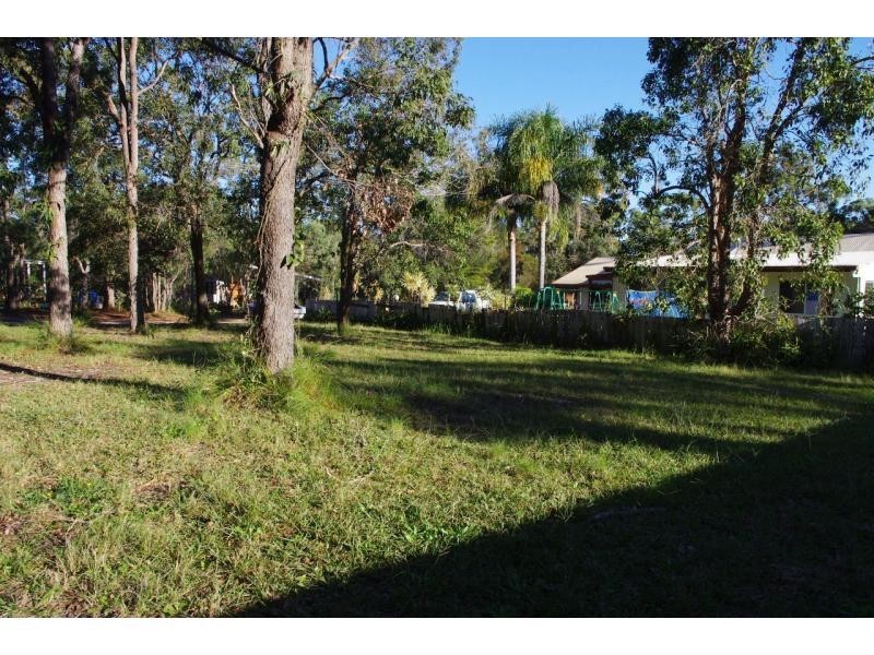 11 Pier Haven, Lamb Island QLD 4184