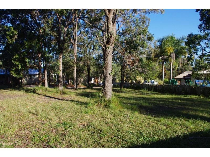 11 Pier Haven, Lamb Island QLD 4184