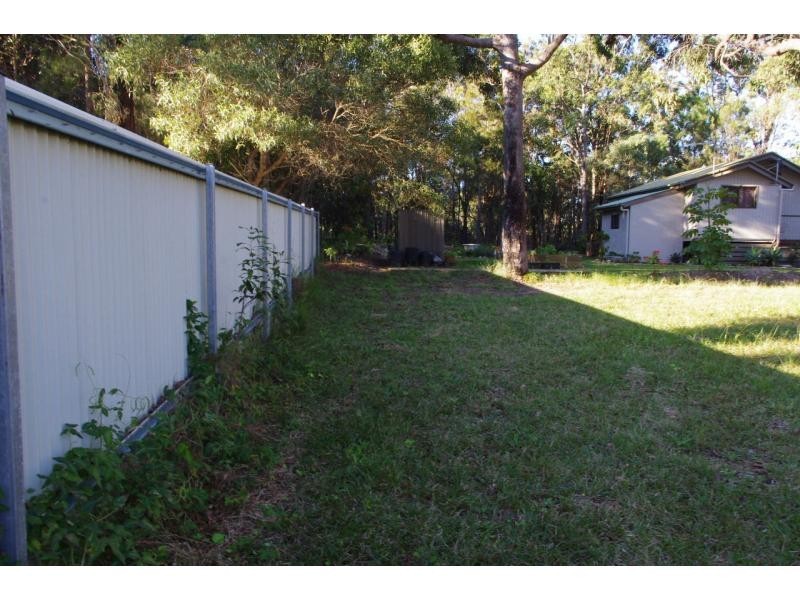 11 Pier Haven, Lamb Island QLD 4184